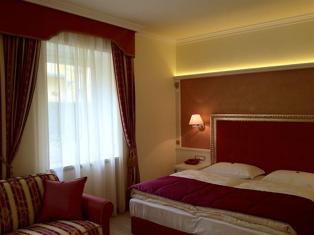 Windsor Hotel 4*